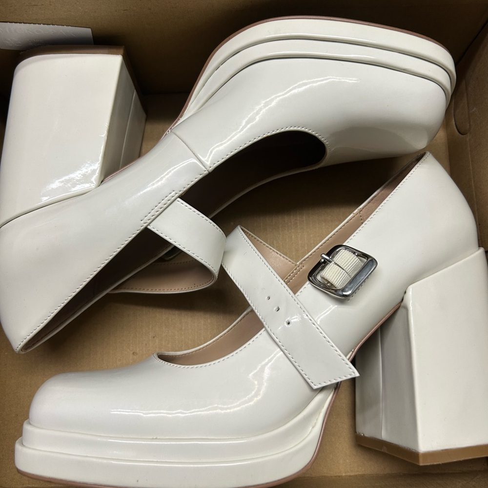 Steve Madden White Platform Mary Jane Heels